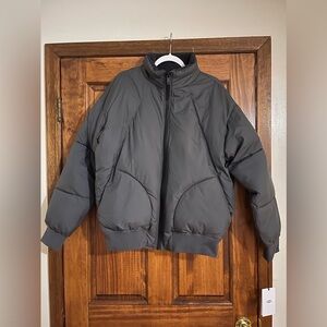 UGG women’s Damion Sherpa Puffer Jacket- Size:L